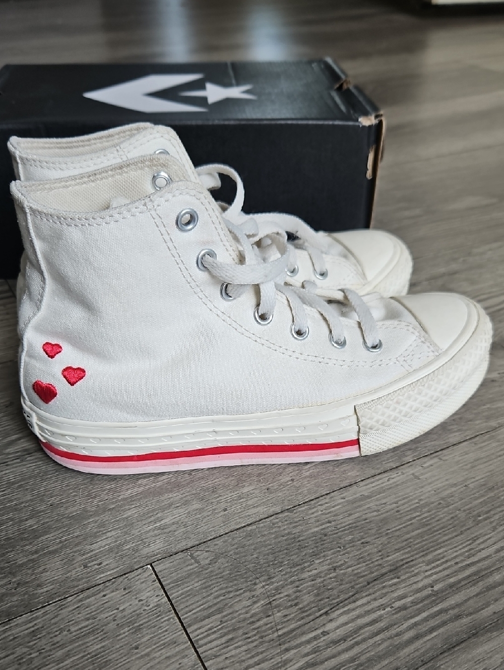 4/$20 Converse Chuck Taylor All Star Hearts Embroidered High Tops - Size 3